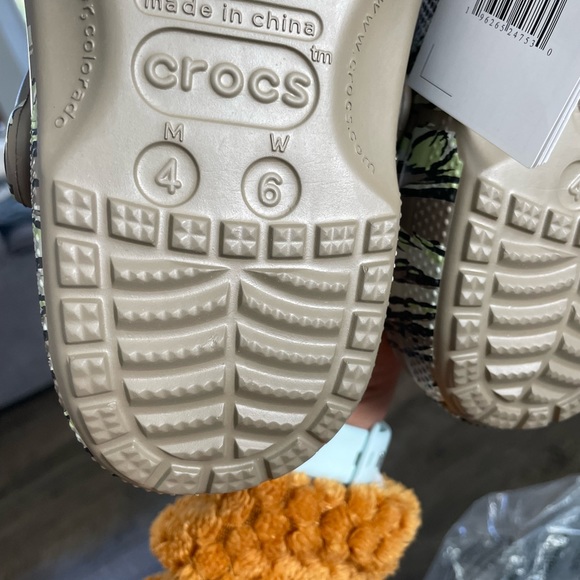 Kids Crocs - Picture 2 of 2